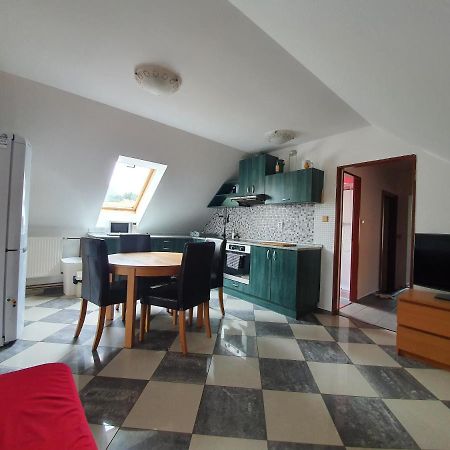 Apartman V Blizkosti Mesta Steti Exterior photo